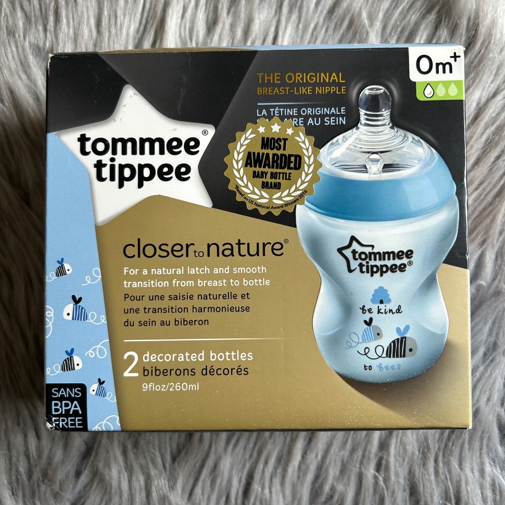 Tommee Tippee 2 Decorated‎ Bottles Breast Like Nipple 0+ Months